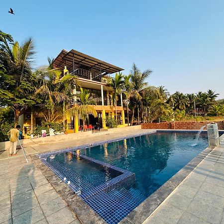 Saffronstays Ocean Breeze, Guhagar Bagian luar foto