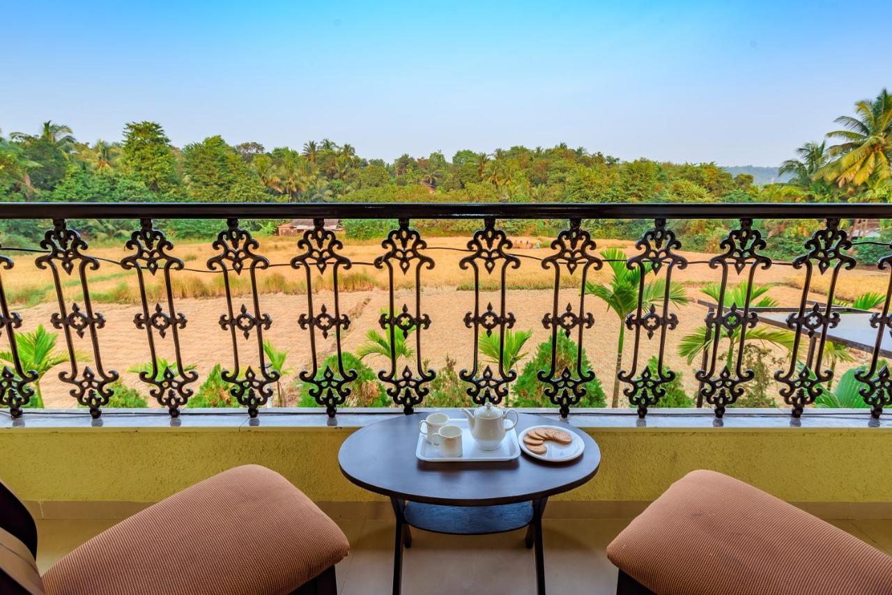 Saffronstays Ocean Breeze, Guhagar Bagian luar foto
